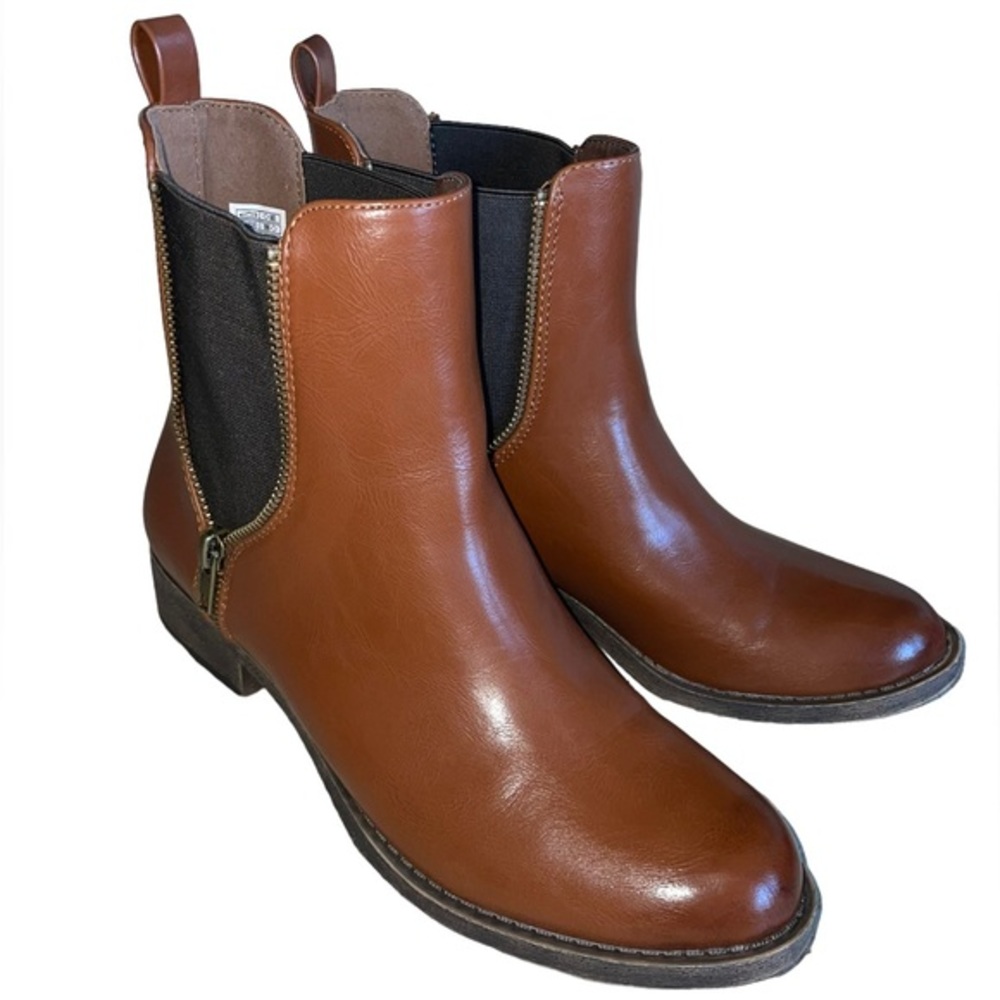 NWT Rocket Dog Camilla Tan Brown Chelsea Ankle Boots